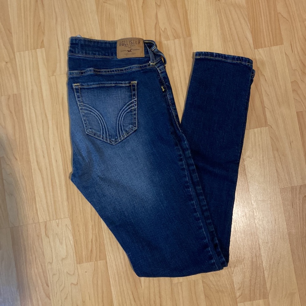 Hollister jeans